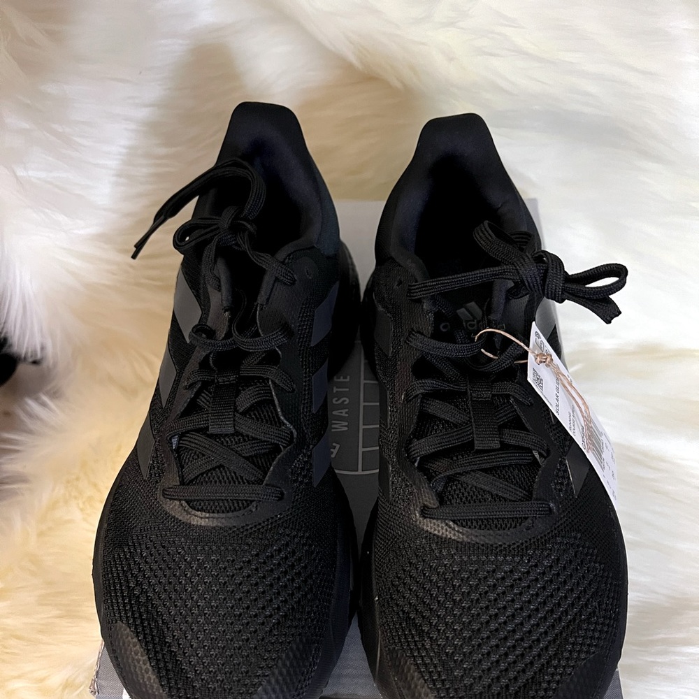 NWT & Box Adidas Solar Glide 5 W